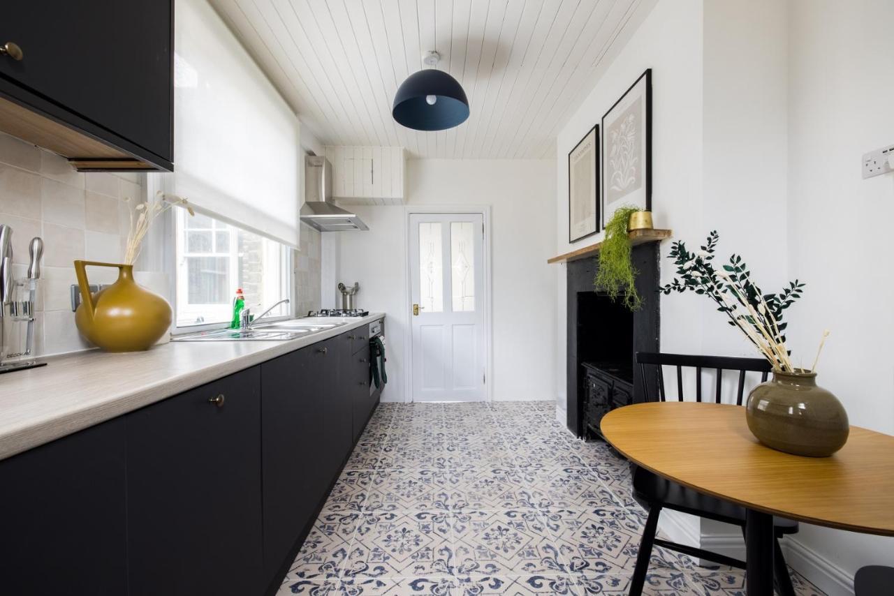 The London Bridge Escape - Stylish 2Bdr House In The Heart Of London Apartment Ngoại thất bức ảnh